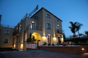  Hotel Visagi  Помпеи